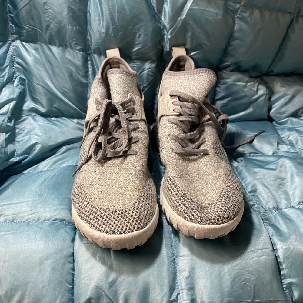 Men’s Adidas Tubular shoes in Excellent condition Retail $220
